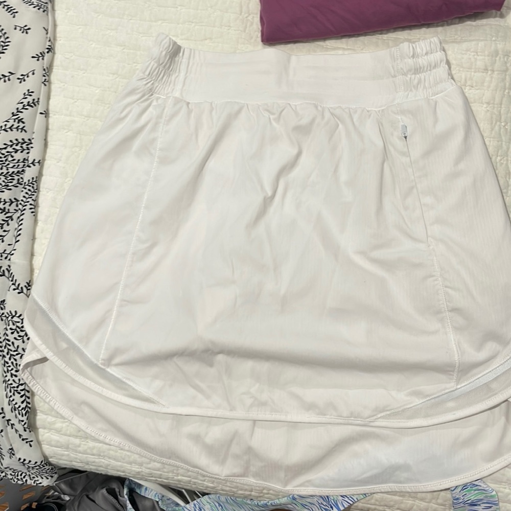 Lululemon Size 4 Skort